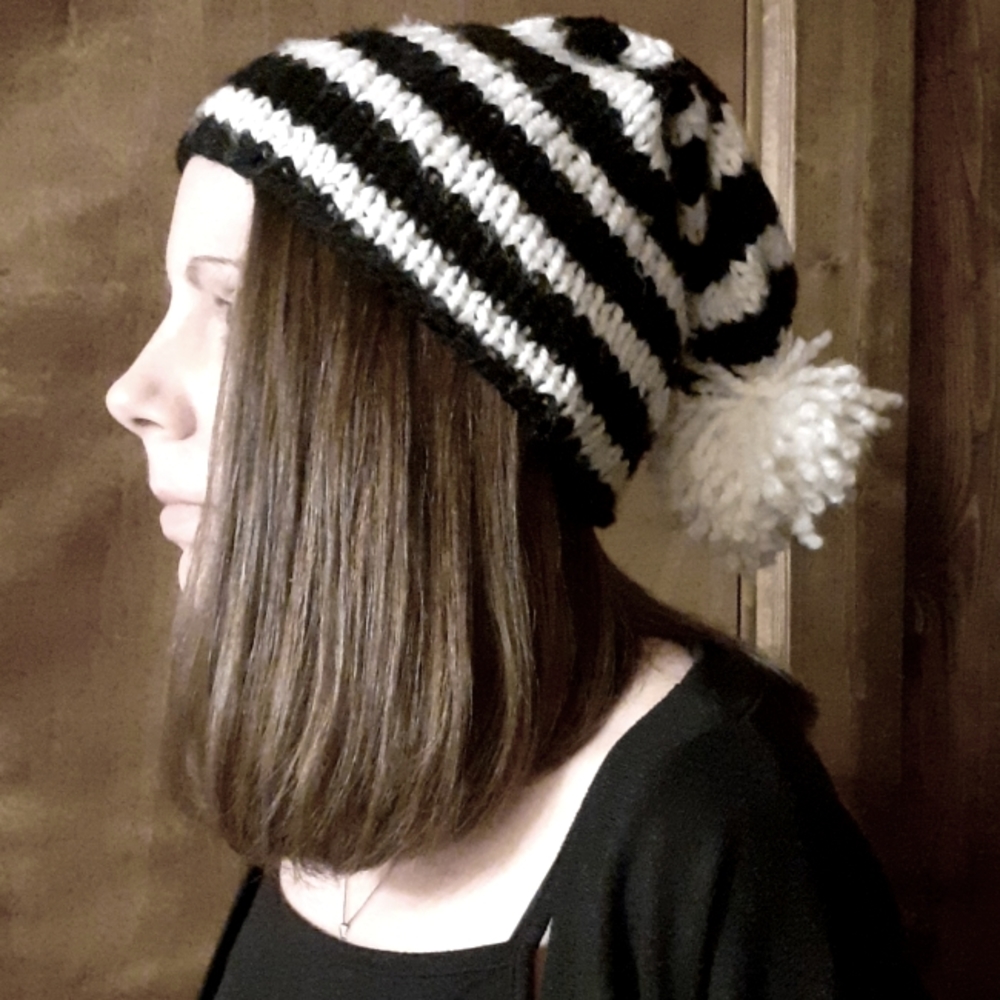 Lightweight knit slouchy beanie